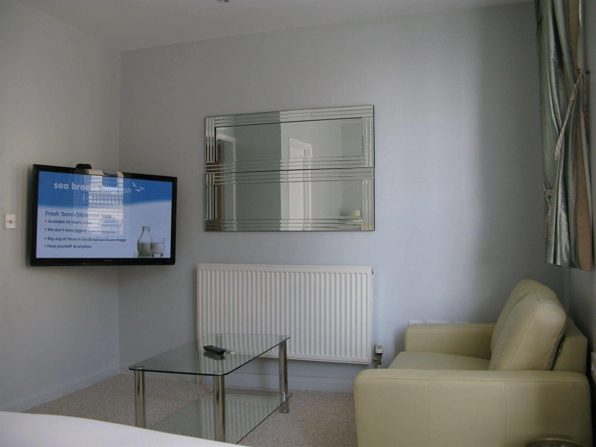 Oyo Lifestyle Hotel Sea Breeze Μπράιτον Εξωτερικό φωτογραφία