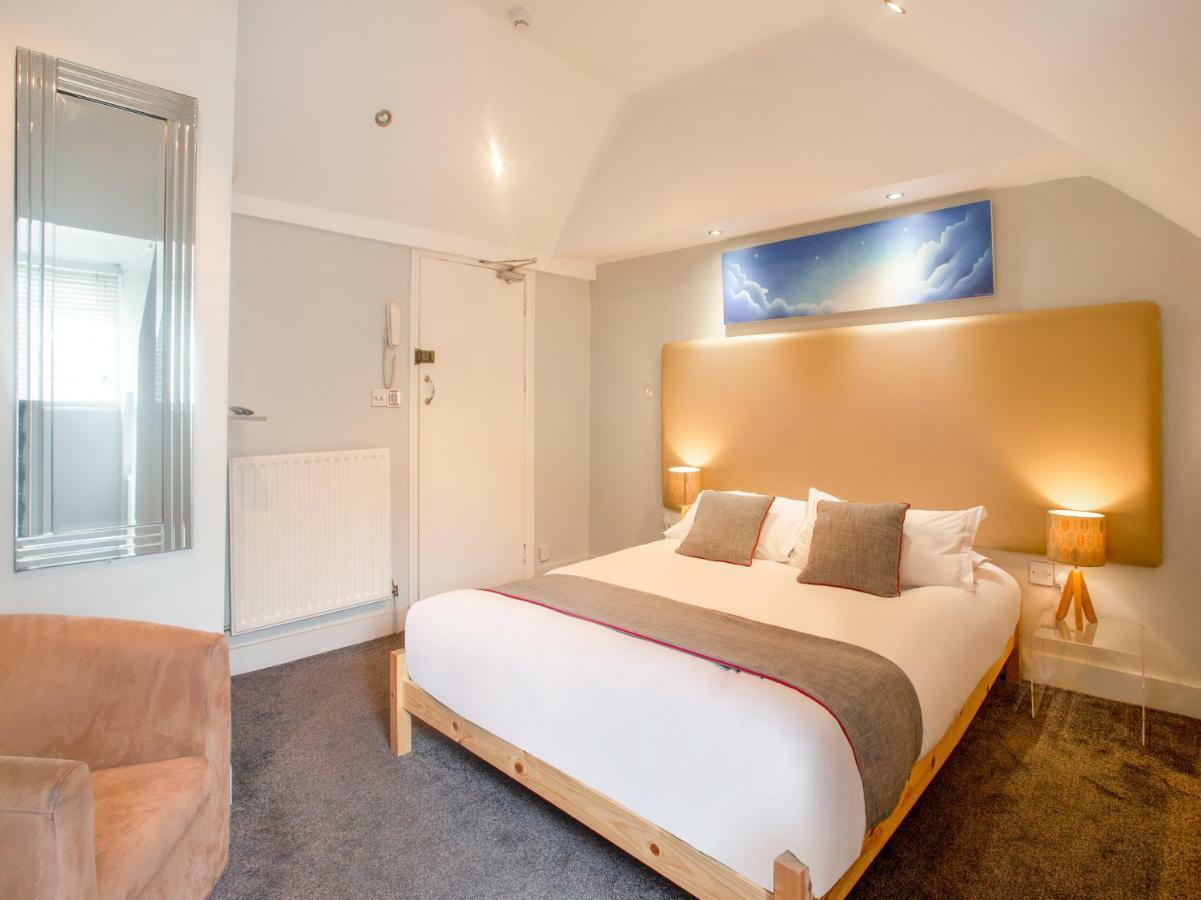Oyo Lifestyle Hotel Sea Breeze Μπράιτον Εξωτερικό φωτογραφία